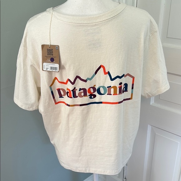 NWT Patagonia Responsibili-Tee Cream Graphic T-Shirt Size Large - Picture 4 of 6